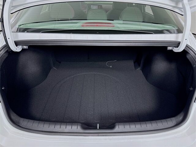 2025 Hyundai Elantra SEL Convenience Quincy MA