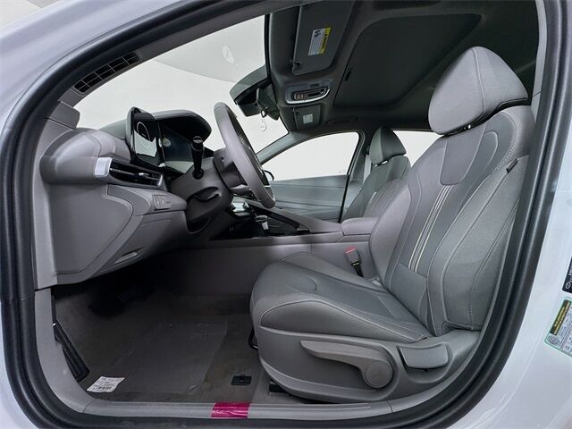 2025 Hyundai Elantra SEL Convenience Quincy MA