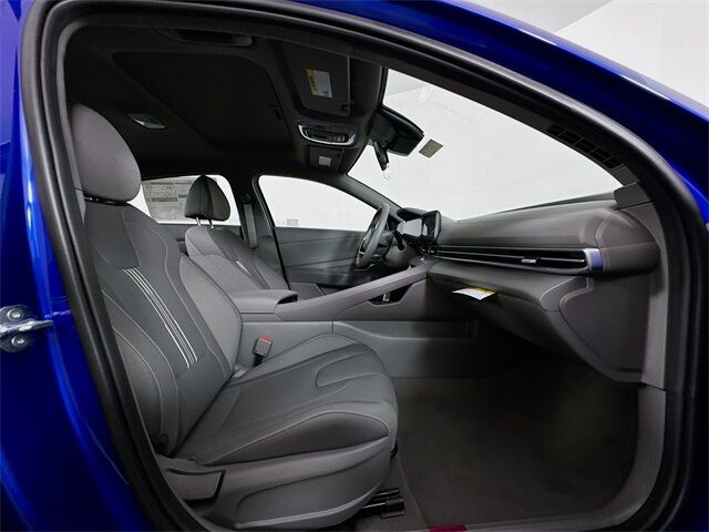 2025 Hyundai Elantra SEL Convenience Quincy MA