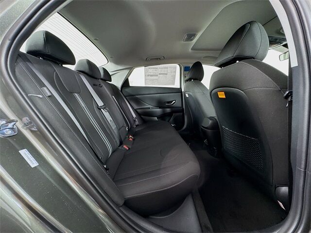 2025 Hyundai Elantra SEL Convenience Quincy MA