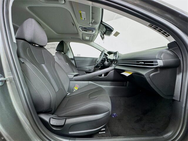 2025 Hyundai Elantra SEL Convenience Quincy MA