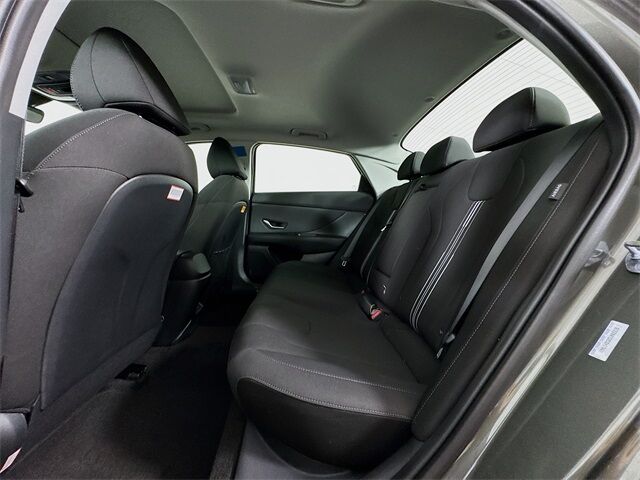 2025 Hyundai Elantra SEL Convenience Quincy MA