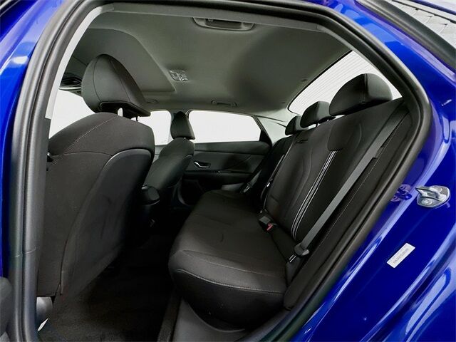 2025 Hyundai Elantra SEL Convenience Quincy MA