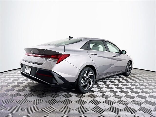 2025 Hyundai Elantra SEL Convenience Quincy MA