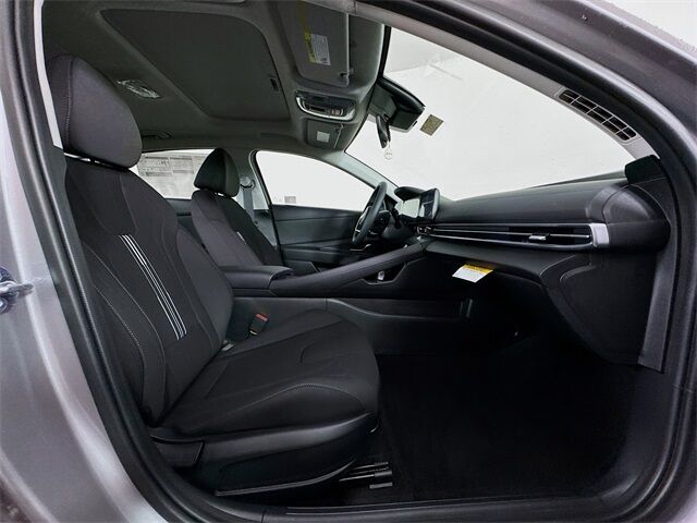 2025 Hyundai Elantra SEL Convenience Quincy MA