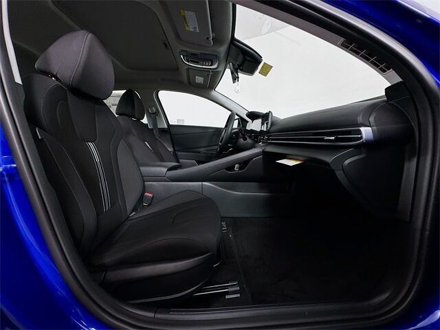 2025 Hyundai Elantra SEL Convenience Quincy MA