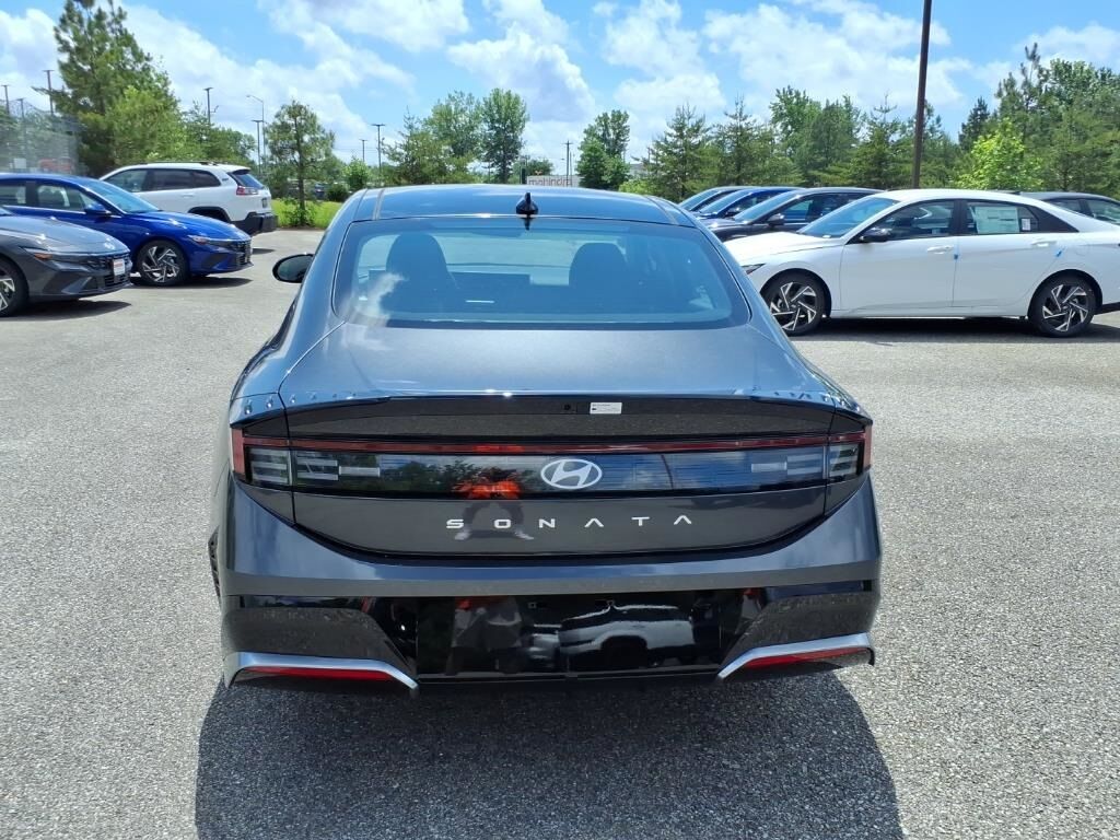 2025 Hyundai Sonata SEL Waldorf MD