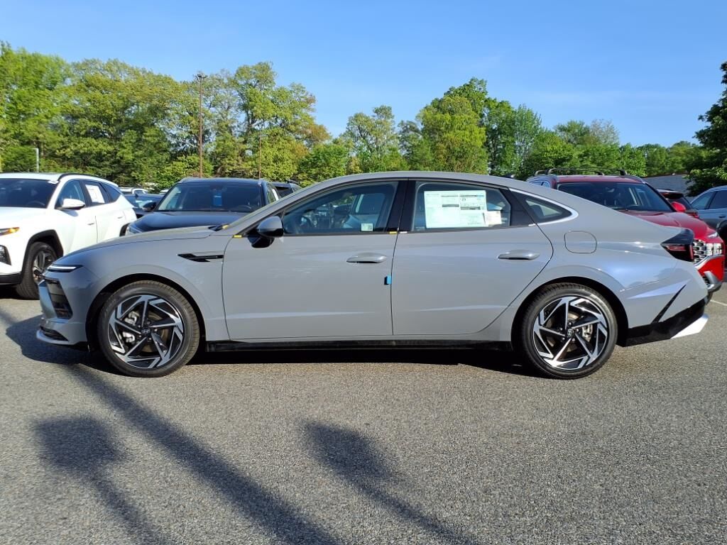 2025 Hyundai Sonata SEL Waldorf MD
