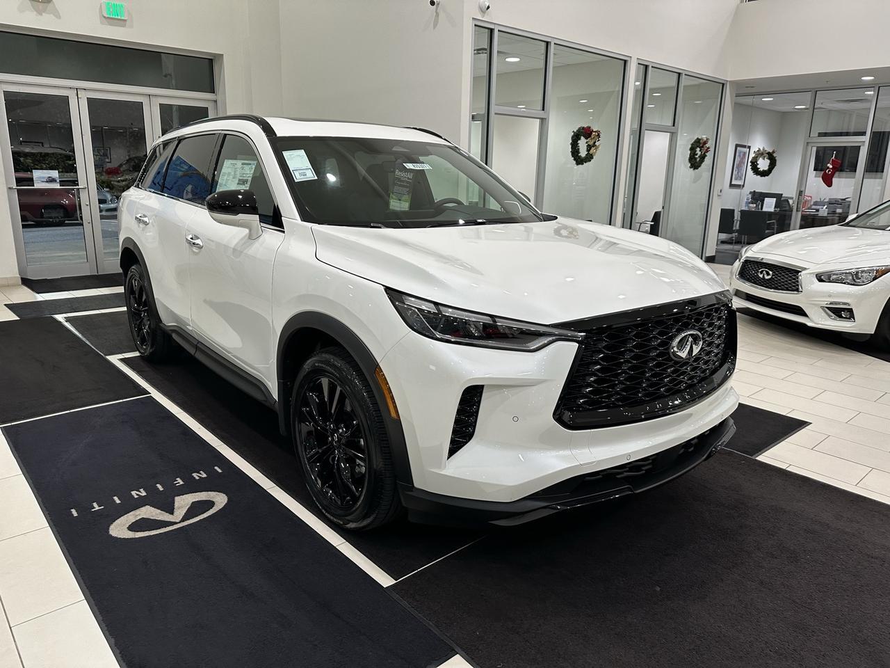 2025 INFINITI QX60 LUXE