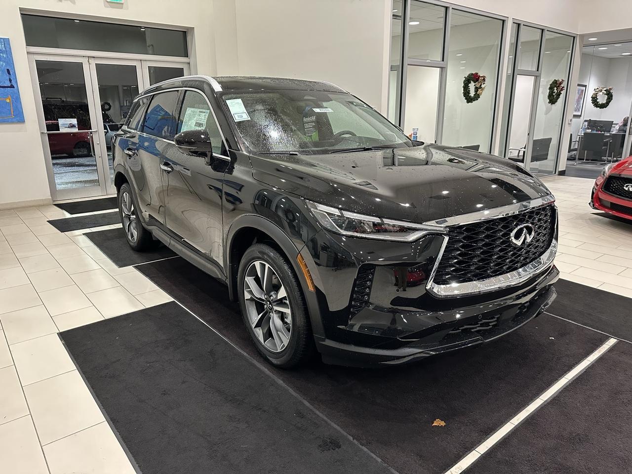 2025 INFINITI QX60 LUXE