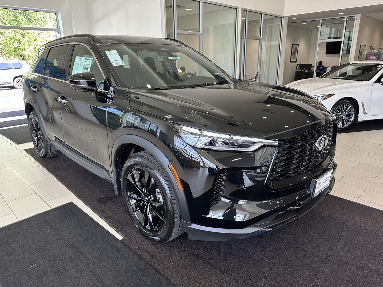 2025 INFINITI QX60 LUXE