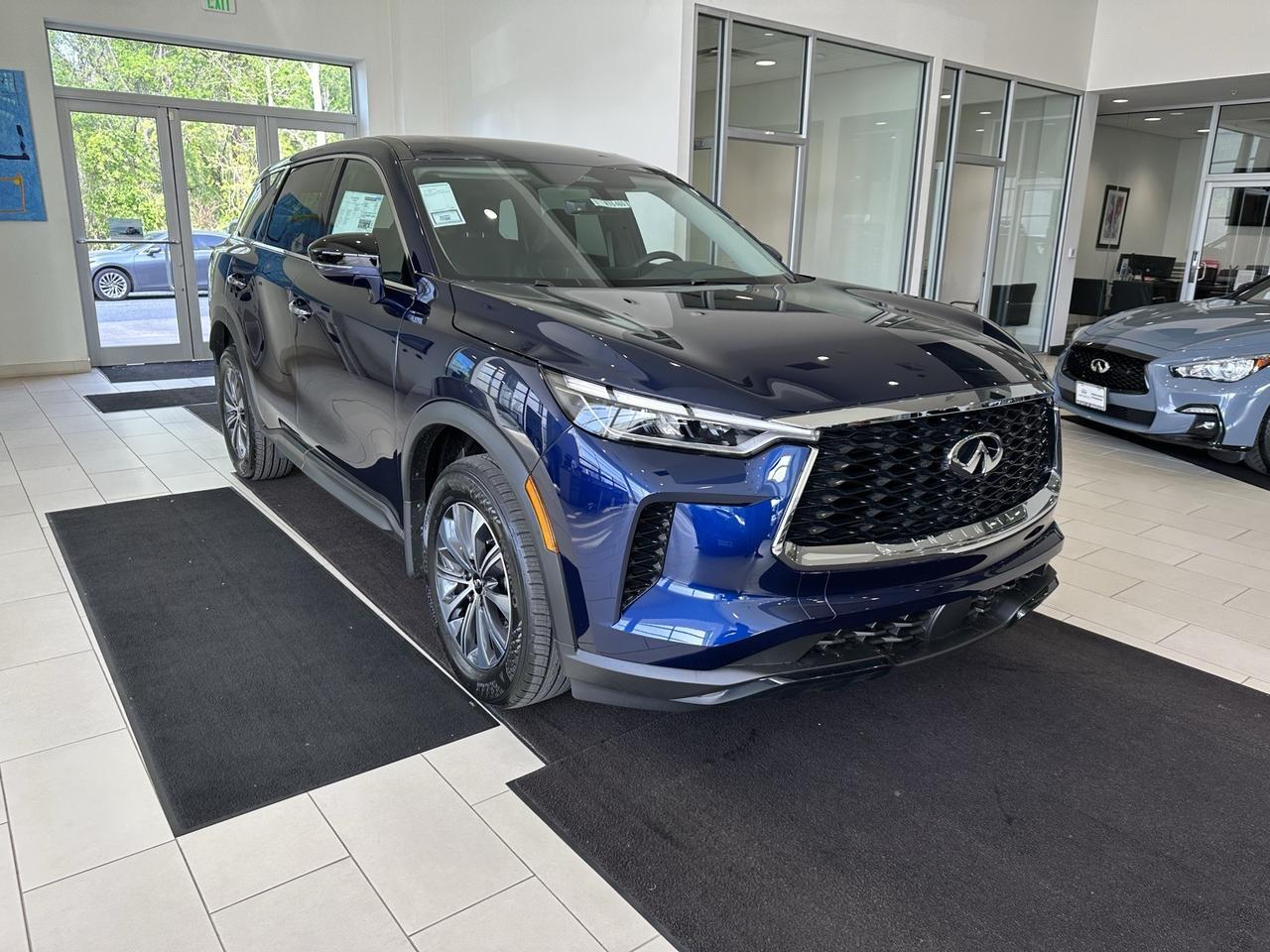 2025 INFINITI QX60 PURE