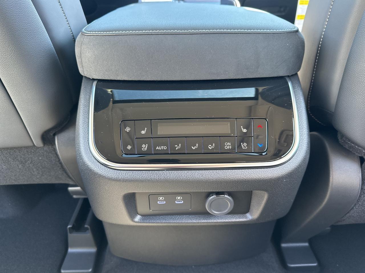 2025 INFINITI QX80 LUXE Chantilly VA