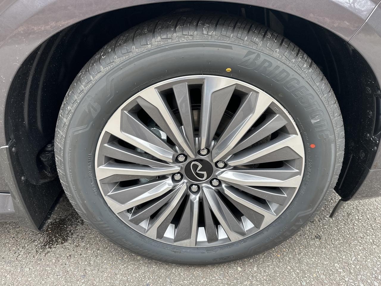 2025 INFINITI QX80 LUXE Chantilly VA