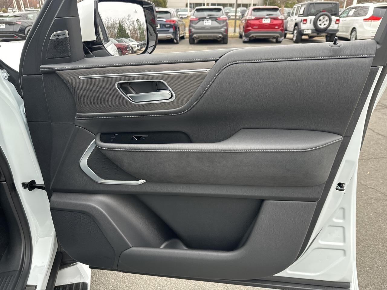 2025 INFINITI QX80 LUXE Chantilly VA