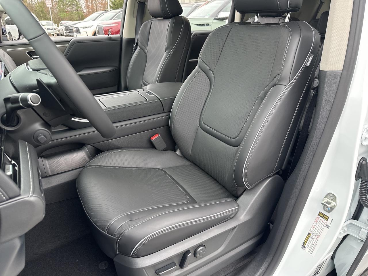 2025 INFINITI QX80 LUXE Chantilly VA