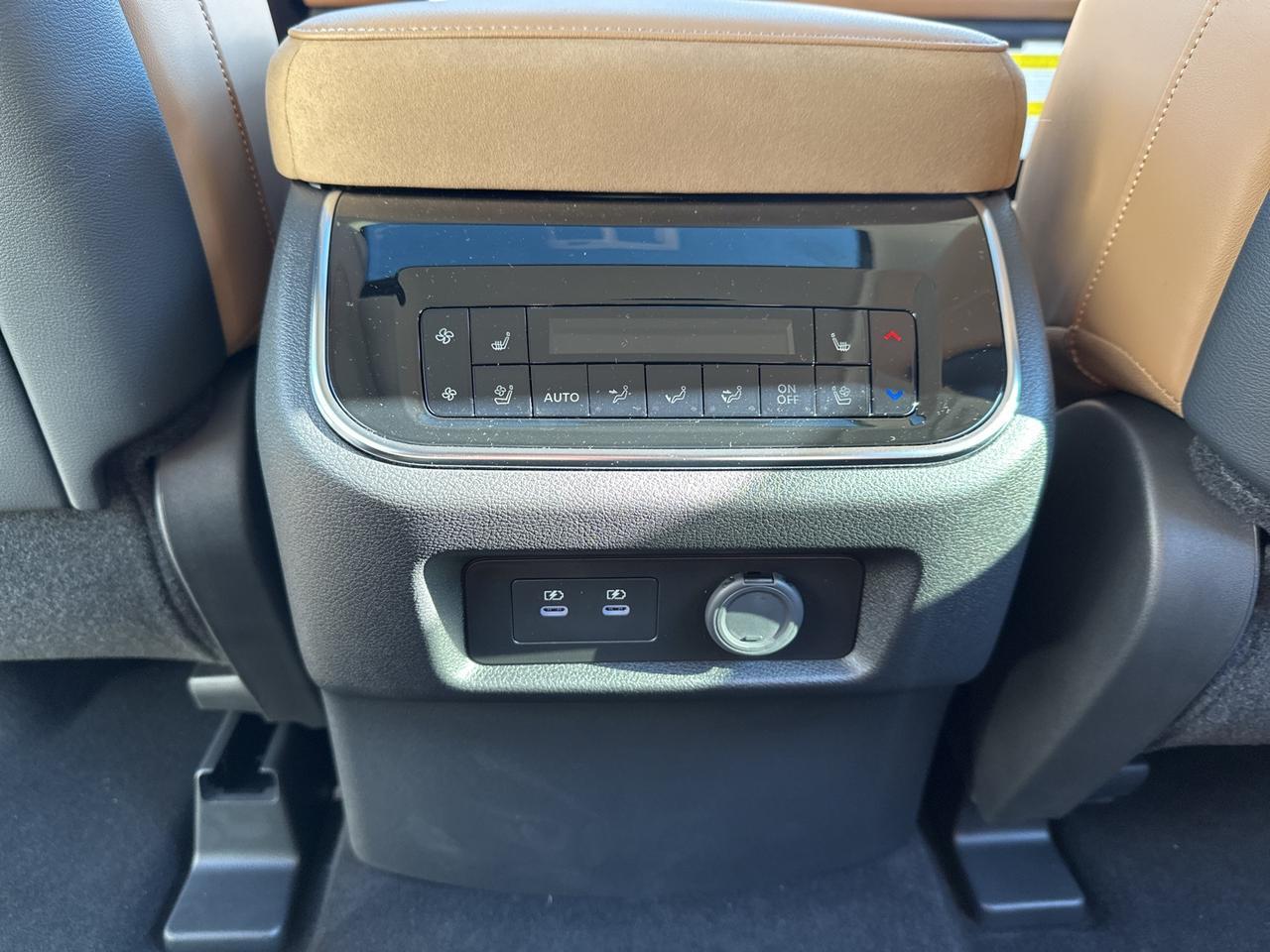 2025 INFINITI QX80 LUXE Chantilly VA