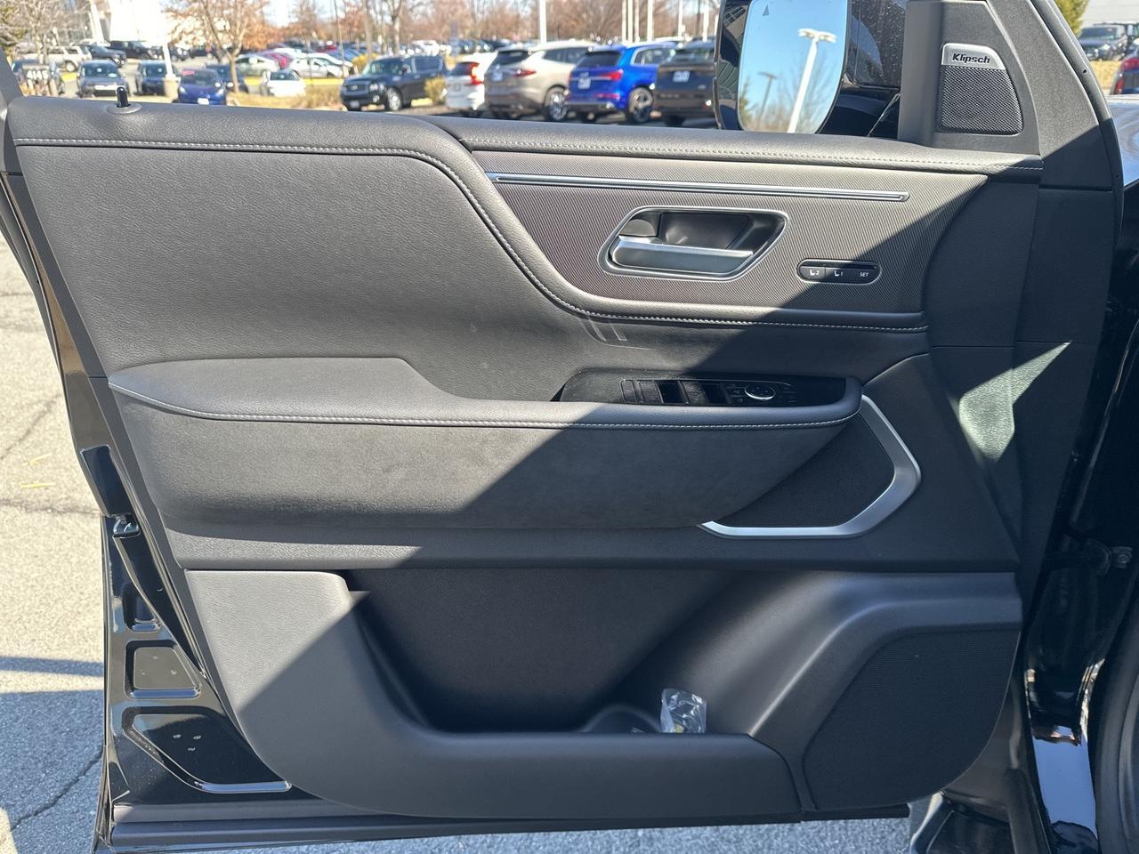 2025 INFINITI QX80 LUXE Chantilly VA