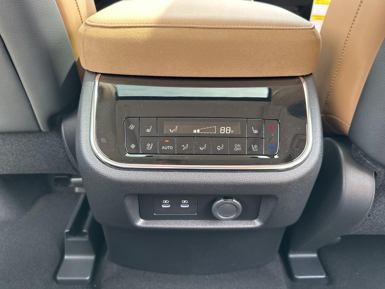 2025 INFINITI QX80 LUXE Chantilly VA