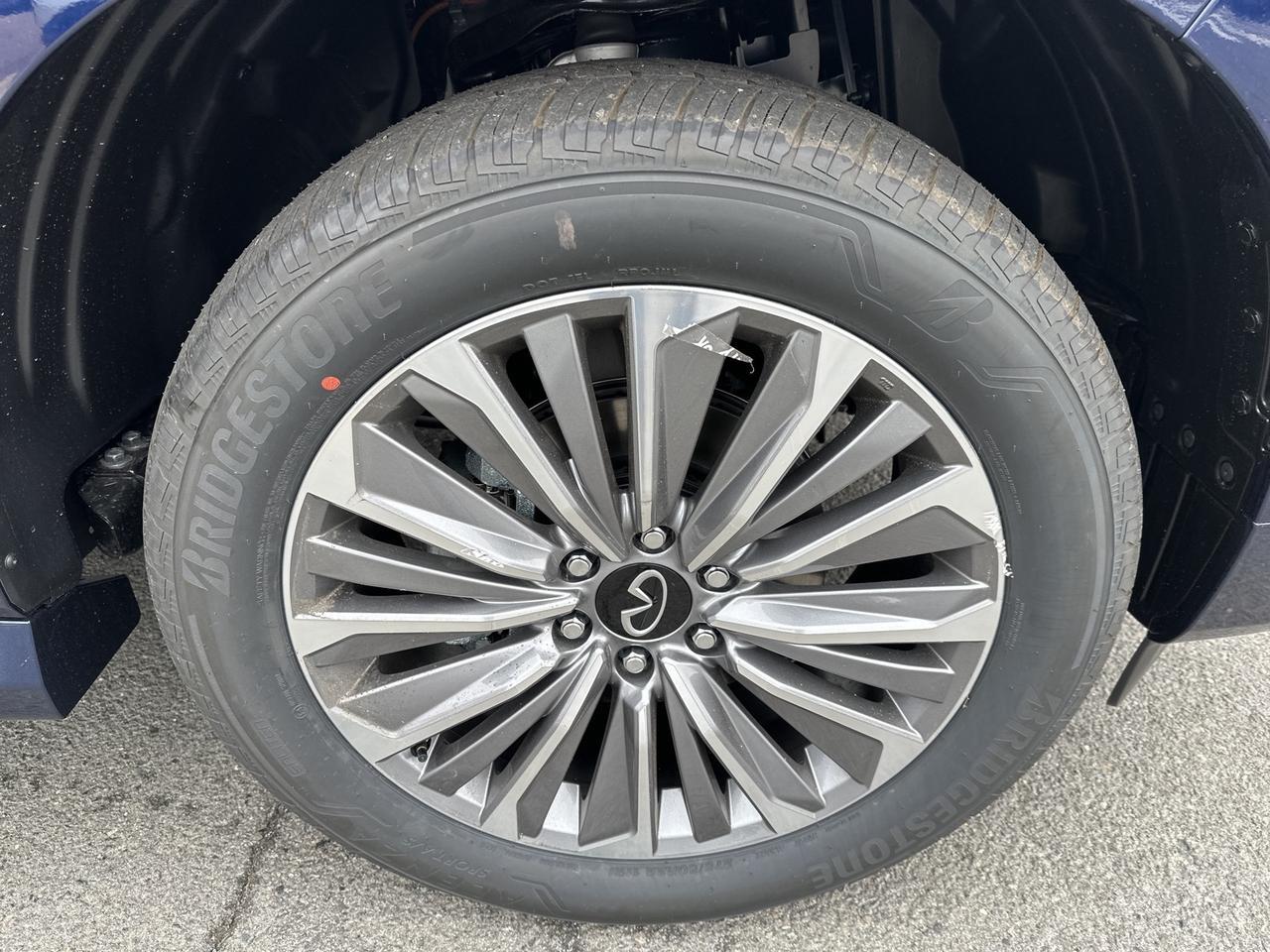 2025 INFINITI QX80 LUXE Chantilly VA