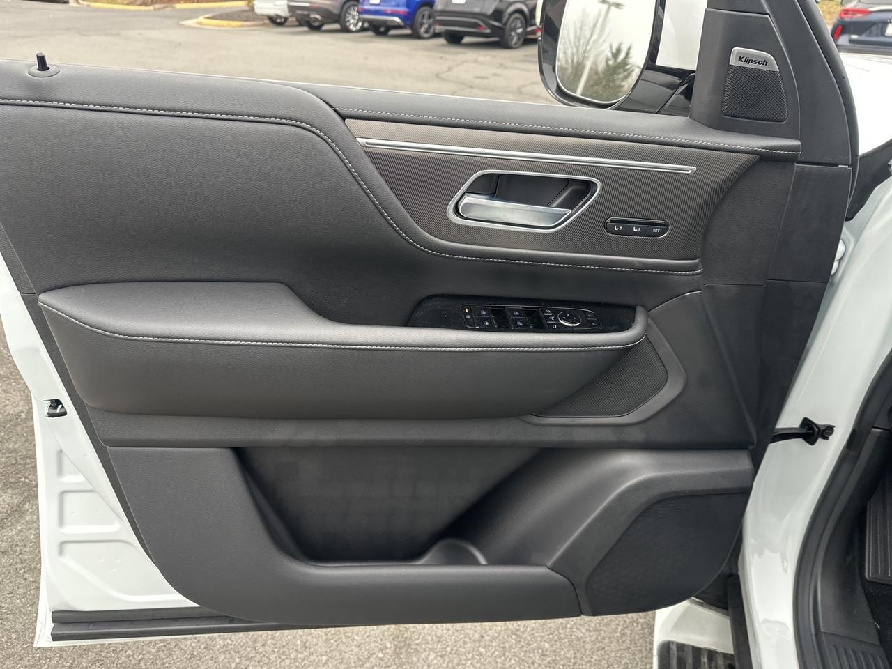 2025 INFINITI QX80 PURE Chantilly VA