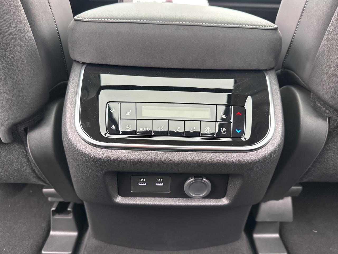 2025 INFINITI QX80 SENSORY Chantilly VA