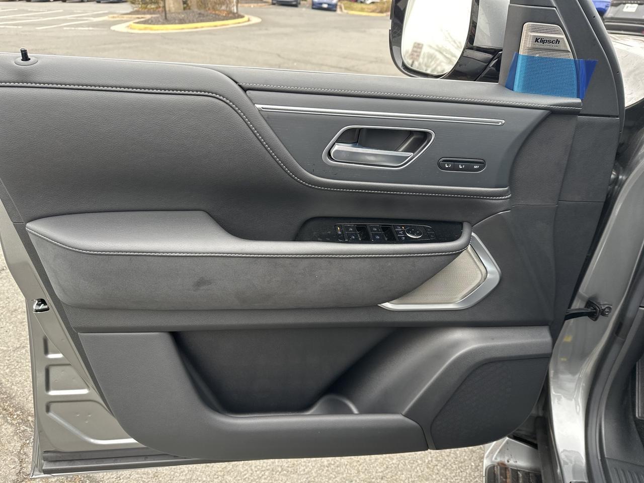 2025 INFINITI QX80 SENSORY Chantilly VA