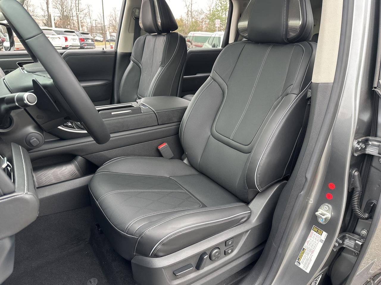 2025 INFINITI QX80 SENSORY Chantilly VA