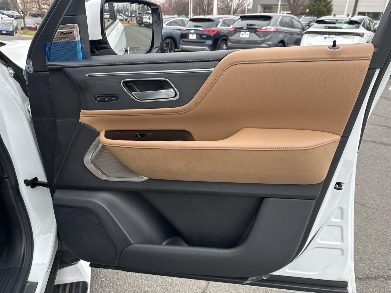 2025 INFINITI QX80 SENSORY Chantilly VA