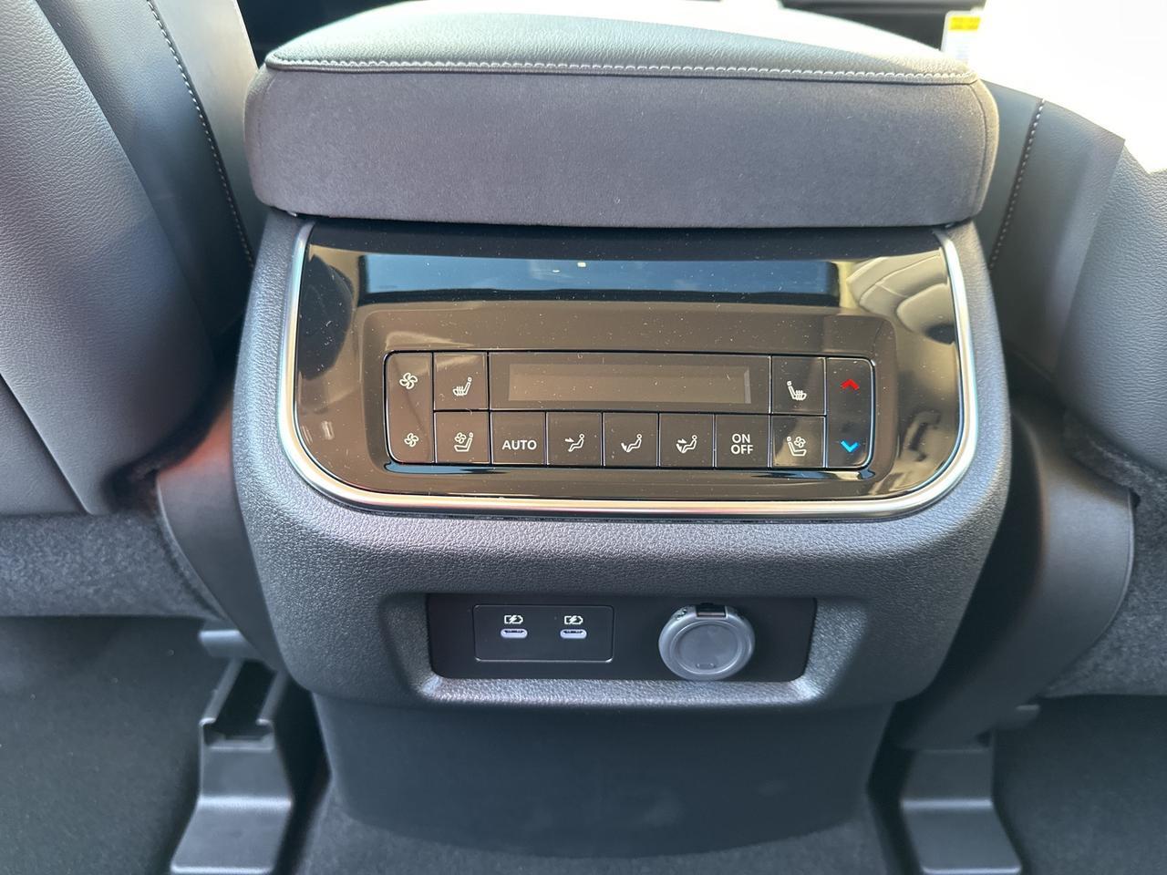 2025 INFINITI QX80 SENSORY Chantilly VA