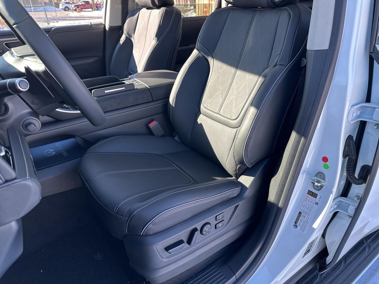 2025 INFINITI QX80 SENSORY Chantilly VA