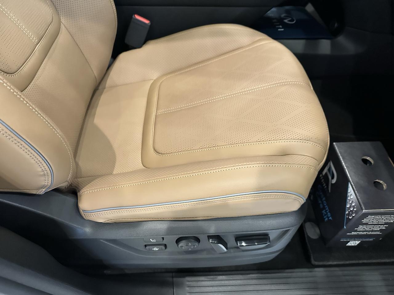 2025 INFINITI QX80 SENSORY Annapolis MD