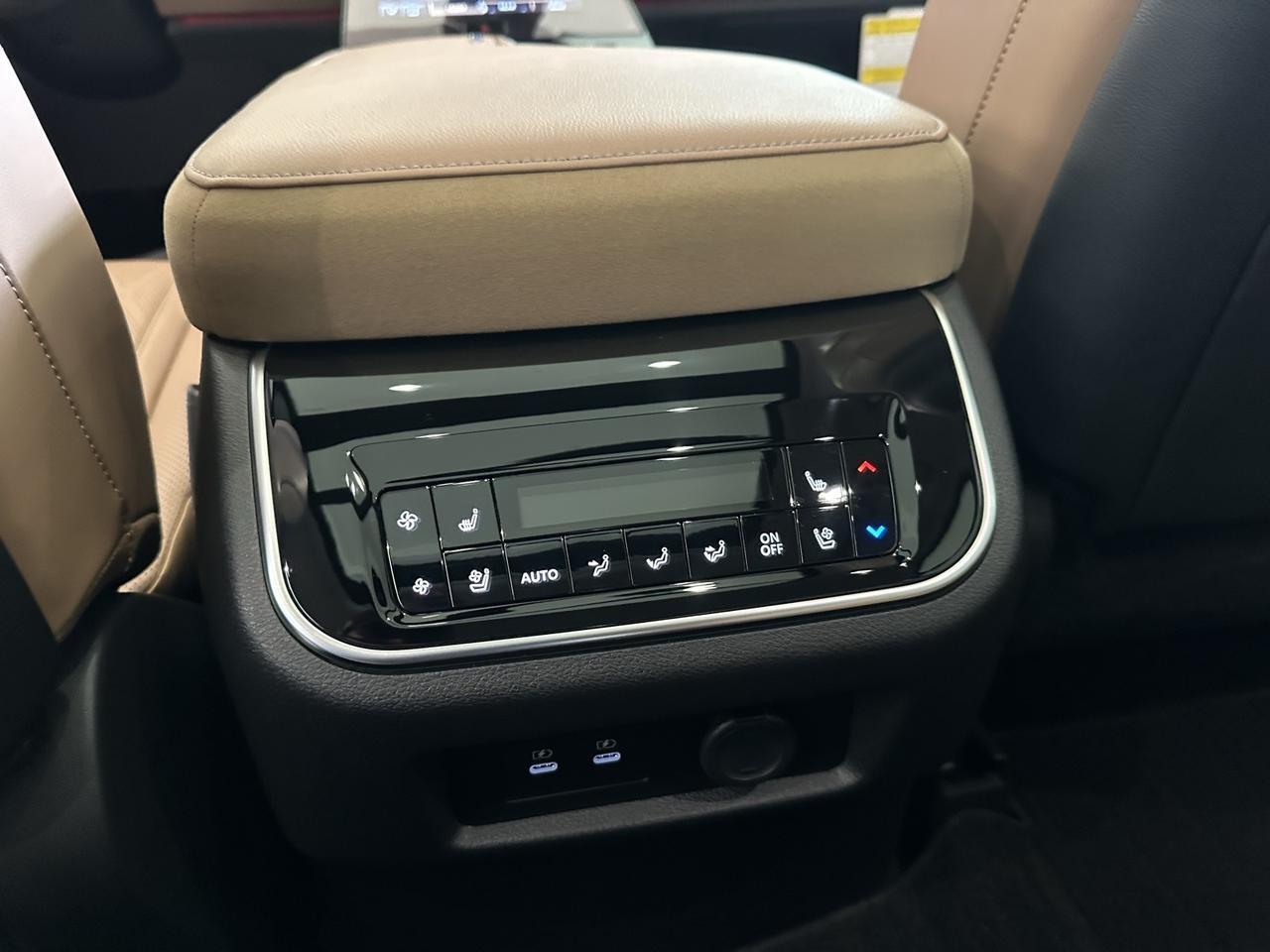 2025 INFINITI QX80 SENSORY Annapolis MD