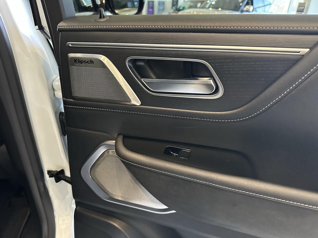 2025 INFINITI QX80 SENSORY Annapolis MD