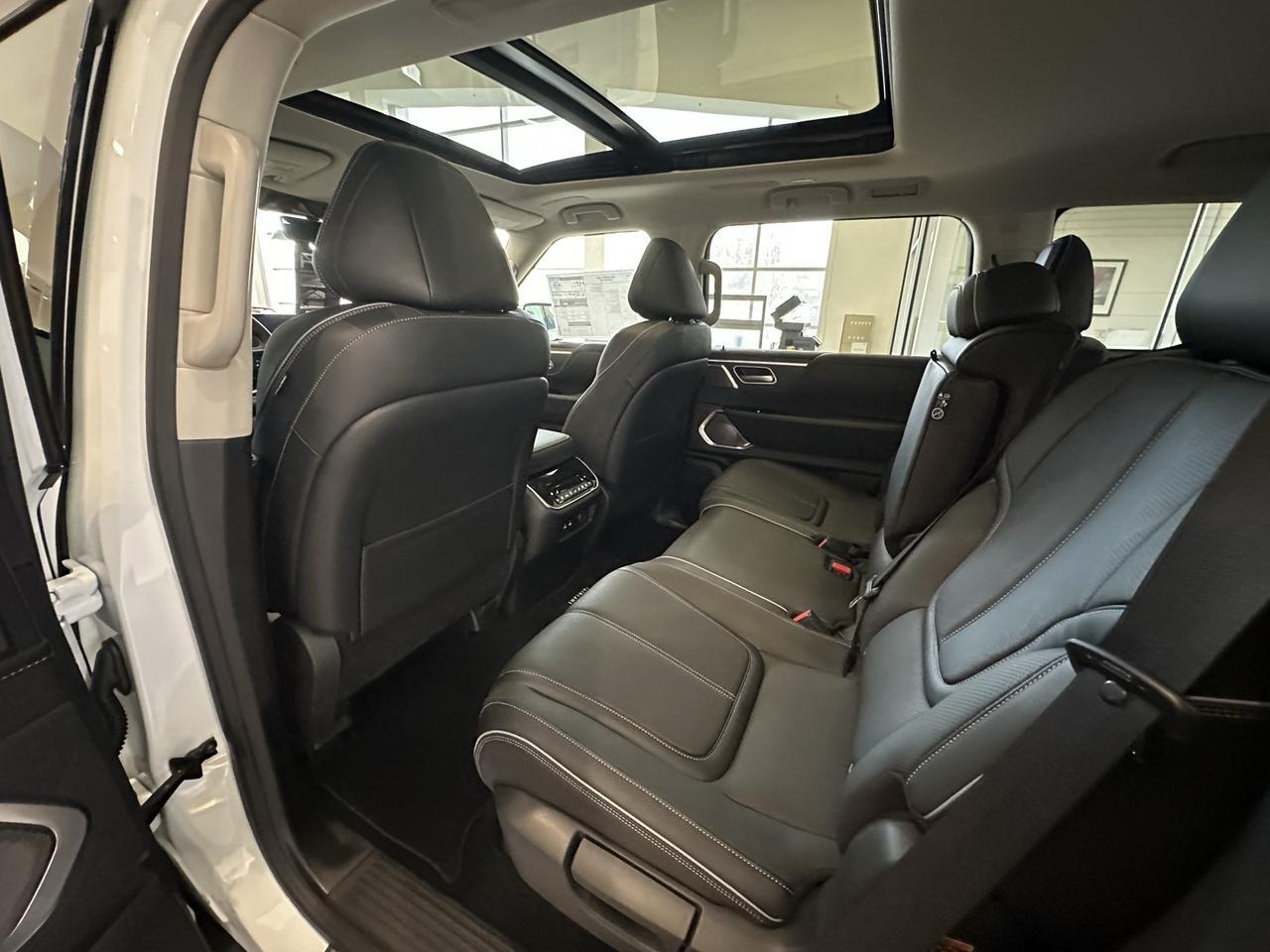 2025 INFINITI QX80 SENSORY Annapolis MD