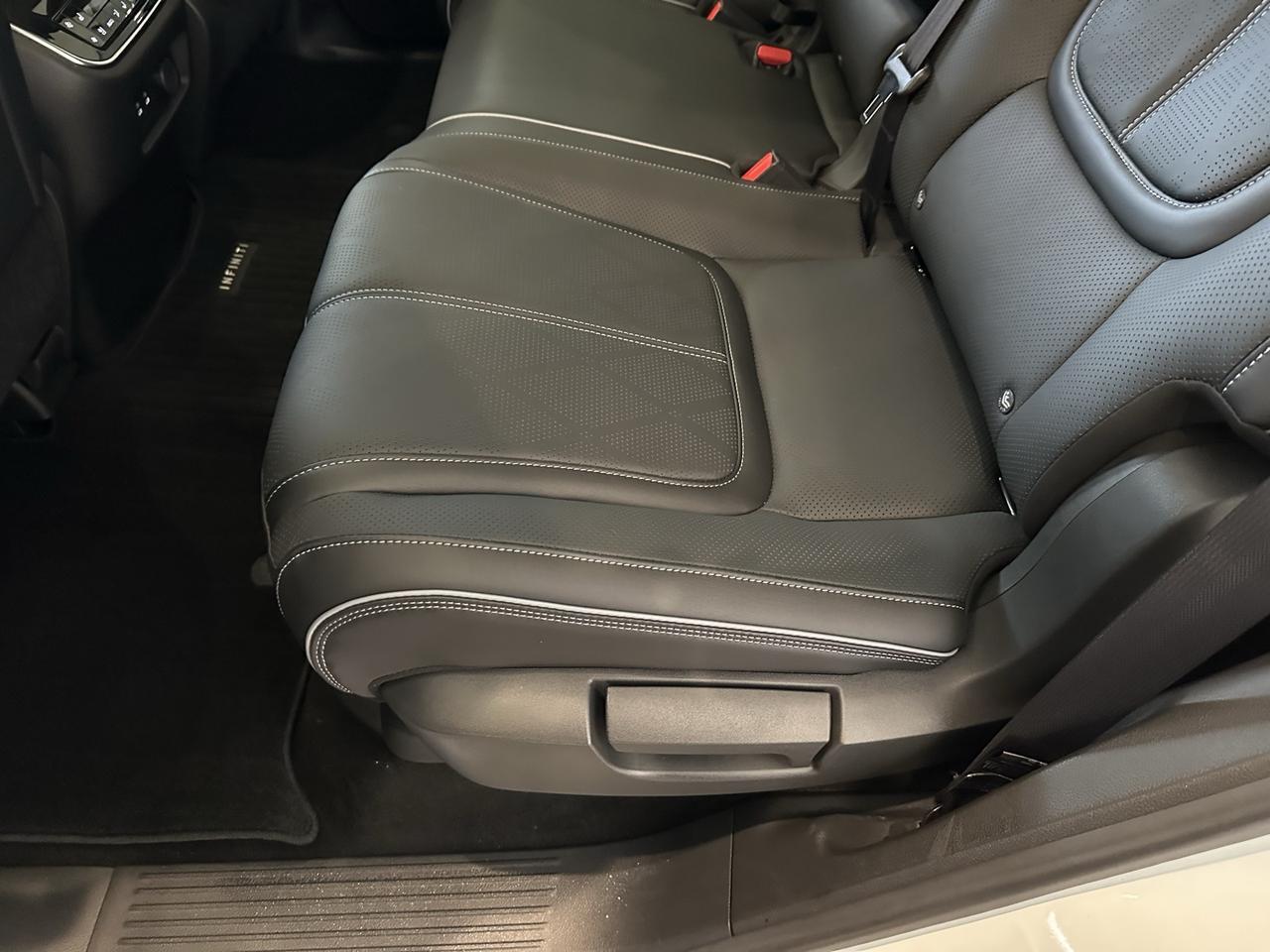 2025 INFINITI QX80 SENSORY Annapolis MD