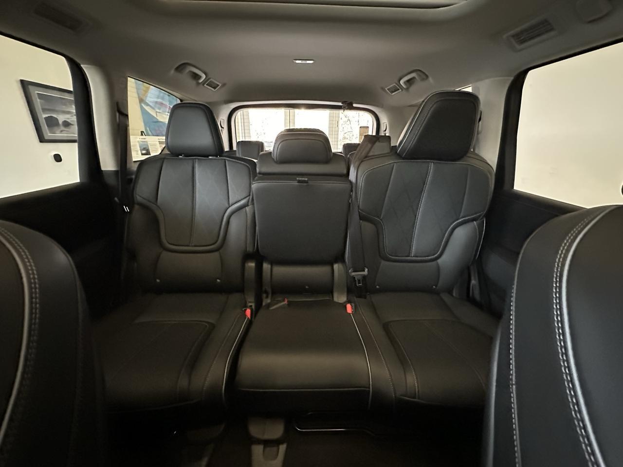 2025 INFINITI QX80 SENSORY Annapolis MD