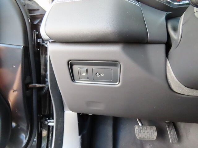 2025 Jaguar F-PACE P250 Merriam KS