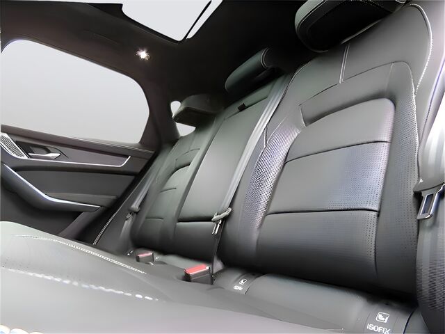 2025 Jaguar F-PACE P400 R-Dynamic S Merriam KS