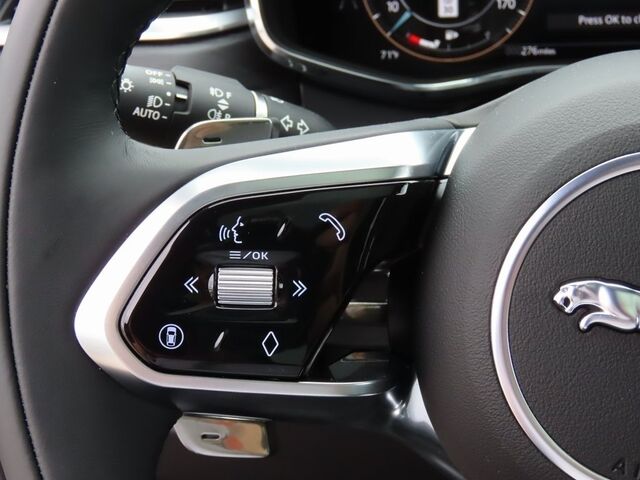 2025 Jaguar F-PACE P400 R-Dynamic S Merriam KS