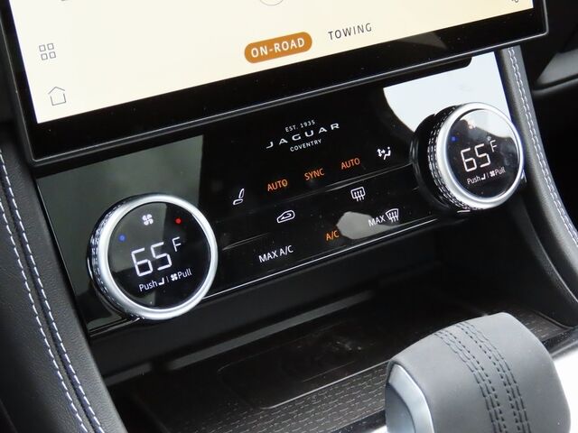 2025 Jaguar F-PACE P400 R-Dynamic S Merriam KS