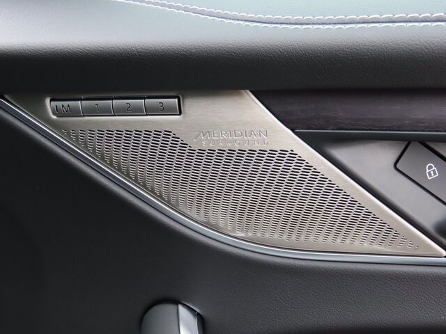 2025 Jaguar F-PACE P400 R-Dynamic S Merriam KS