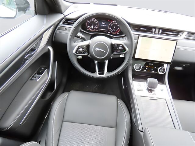2025 Jaguar F-PACE P400 R-Dynamic S Merriam KS