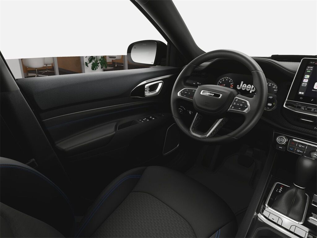 2025 Jeep Compass Latitude Kenosha WI