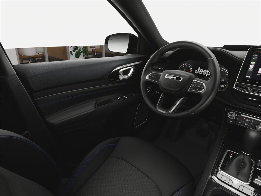 2025 Jeep Compass Latitude Kenosha WI