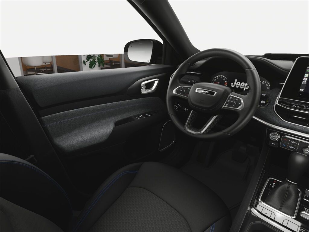 2025 Jeep Compass Latitude Racine WI