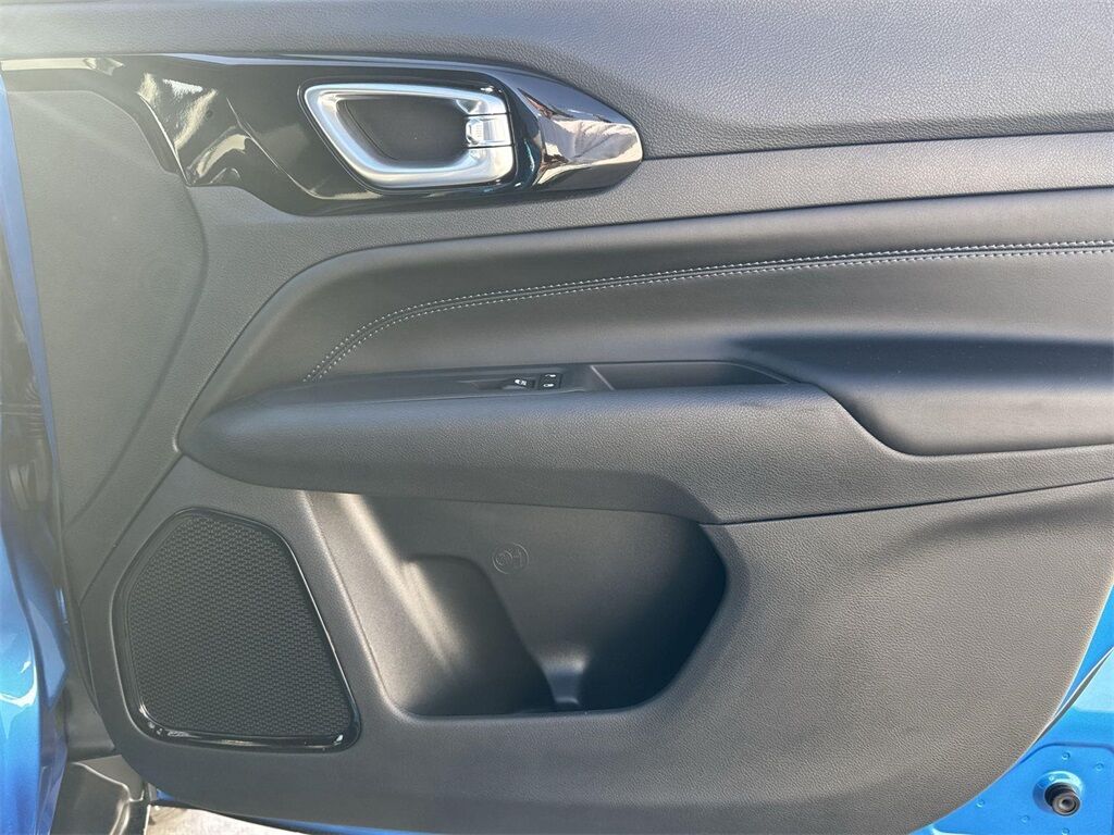 2025 Jeep Compass Latitude Quincy MA