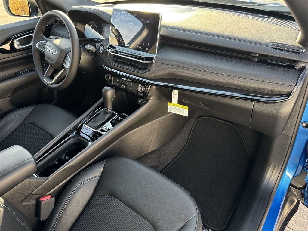 2025 Jeep Compass Latitude Quincy MA