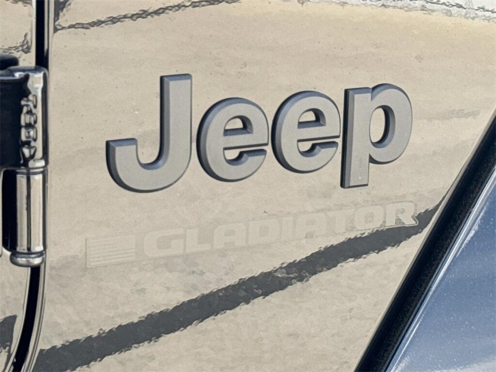 2025 Jeep Gladiator Nighthawk Quincy MA
