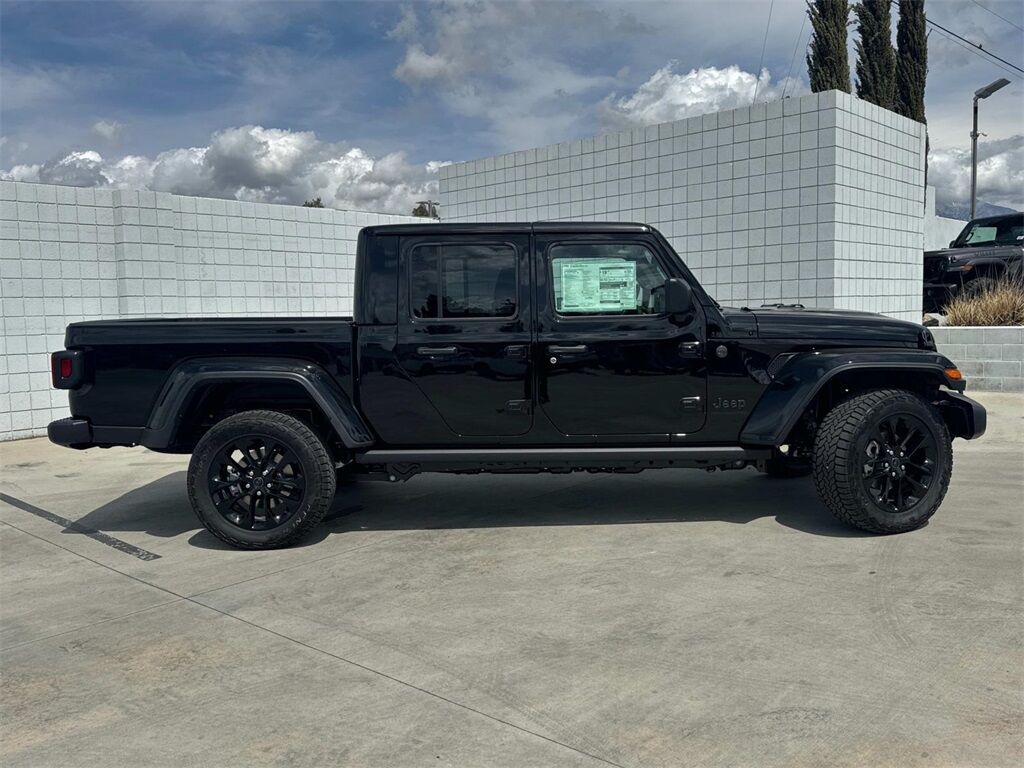 2025 Jeep Gladiator Nighthawk Quincy MA